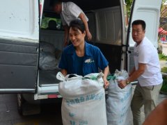 高溫下，愛(ài)心涌現(xiàn)