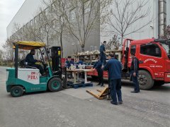 “退城進園”快馬加鞭 新服裝車間投入啟用