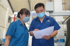 面料車間開(kāi)源節(jié)流再動(dòng)員 員工紛紛獻(xiàn)良策